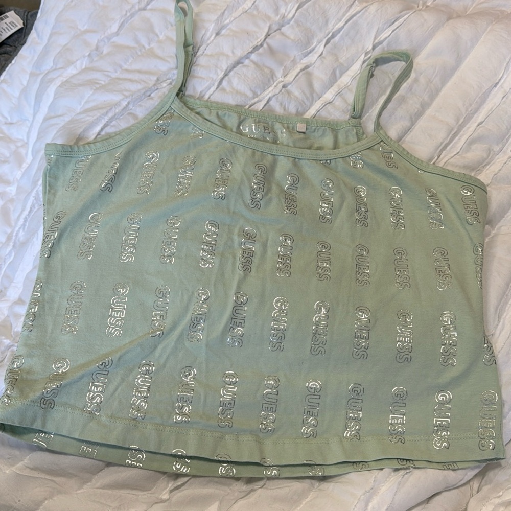 Guess top